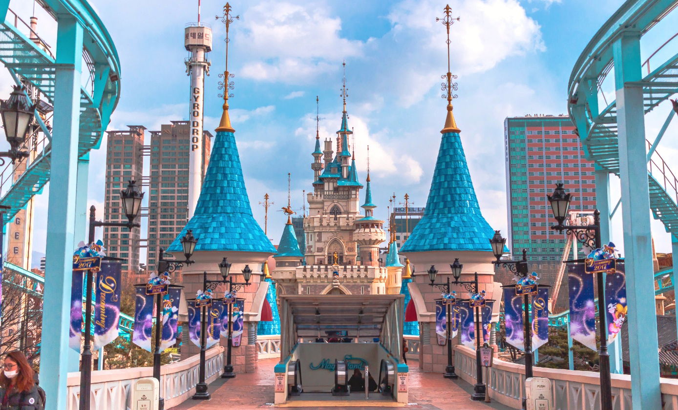 ทัวร์เกาหลี โซล สวนสนุกล็อตเต้เวิลด์ ห้องสมุด STARFIELD LIBRARY วัดพงอึนซา ใส่ชุดฮันบกชมพระราชวังเคียงบกกุง